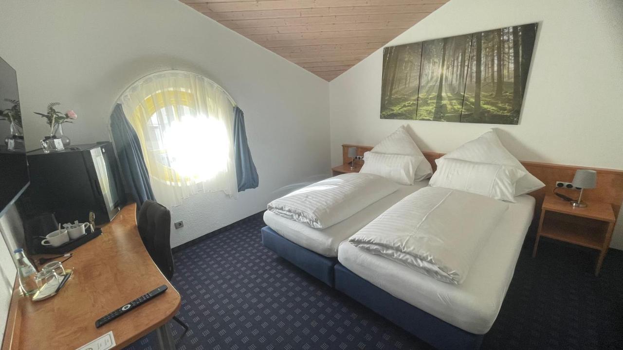Krystall Hotel 菲尔德施塔特 外观 照片
