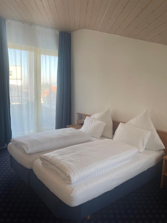 Krystall Hotel 菲尔德施塔特 外观 照片