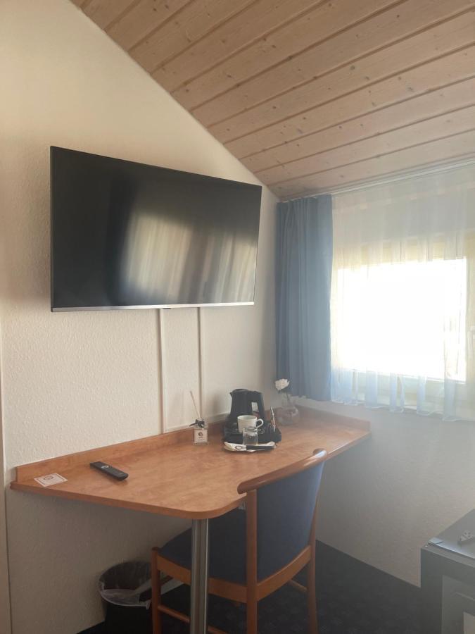 Krystall Hotel 菲尔德施塔特 外观 照片
