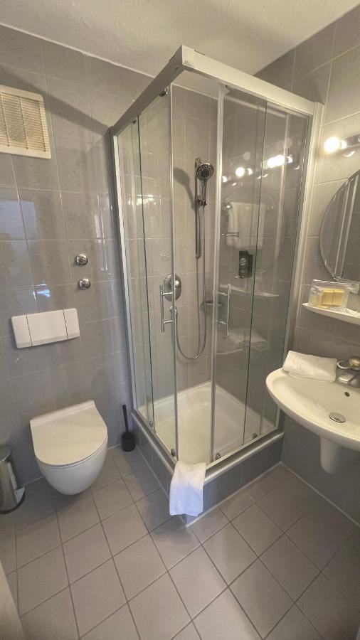 Krystall Hotel 菲尔德施塔特 外观 照片
